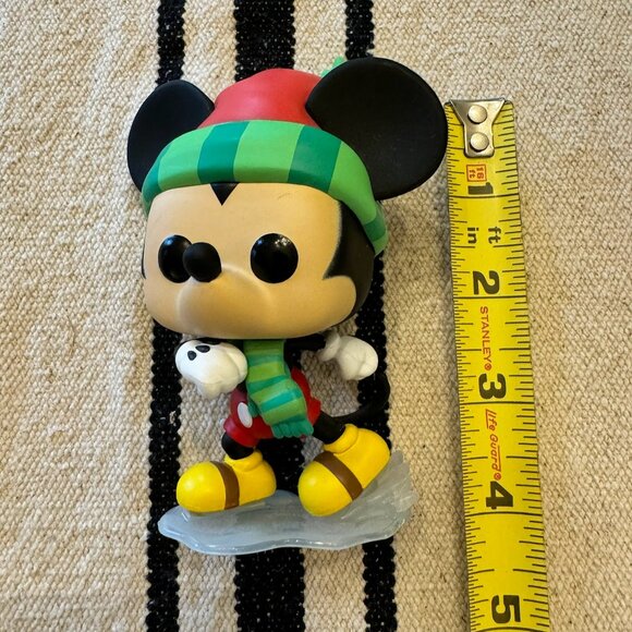 Mickey Mouse #997 - Disney Funko Pop! [Holiday Amazon Exclusive] - Picture 6 of 6